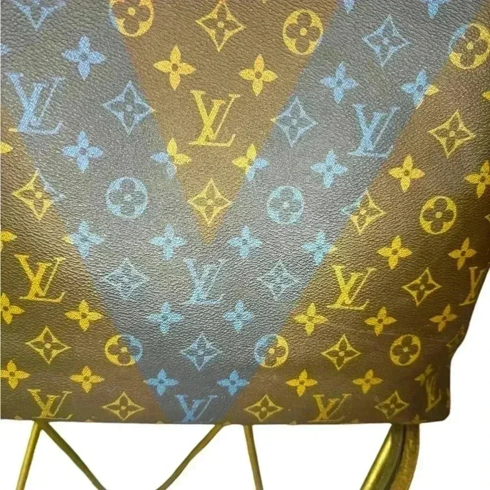 Louis Vuitton V Jour Blue Tote Crossbody Bag In Monogram Cambas.